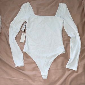 NWT Aritzia Babaton Contour Bodysuit